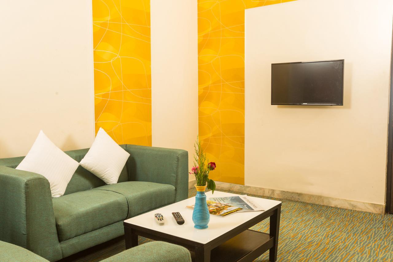 Siesta Star T. Nagar